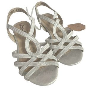 Life Stride Women's Silver Sandal Size 6